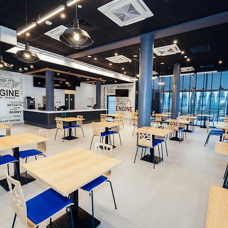 Kaliszki Blue Hotel المظهر الخارجي الصورة