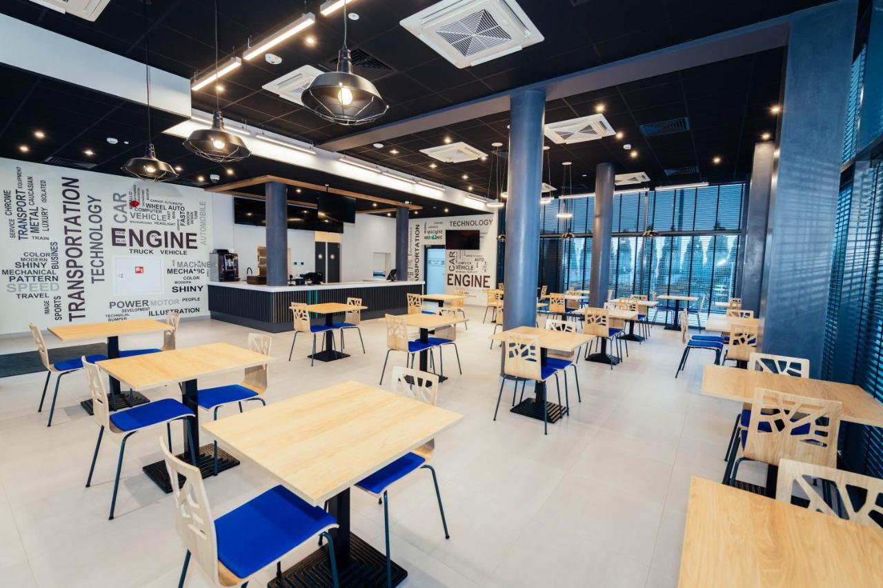 Kaliszki Blue Hotel المظهر الخارجي الصورة